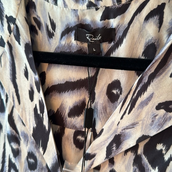 NWT Rails Rebel Ivory Snow Leopard Shirt size Large - Picture 6 of 6